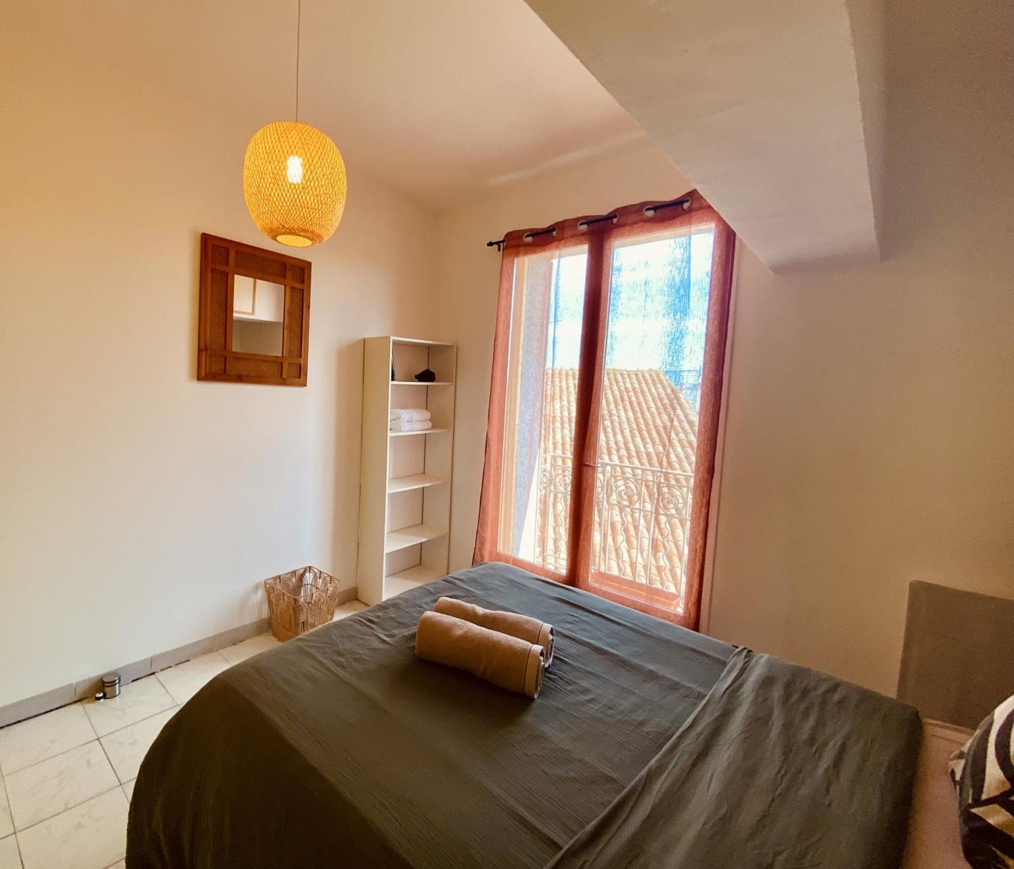 Apartment Les Toits Wifi Gratuit Vue Coeur De Historique Et Halles Béziers