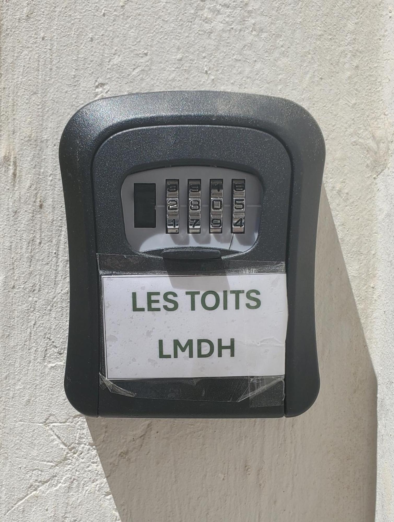 Les Toits Wifi Gratuit Vue Coeur De Historique Et Halles *